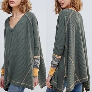 Free People (We the free) Lovin Leopard Thermal Long Sleeved Top Size Small